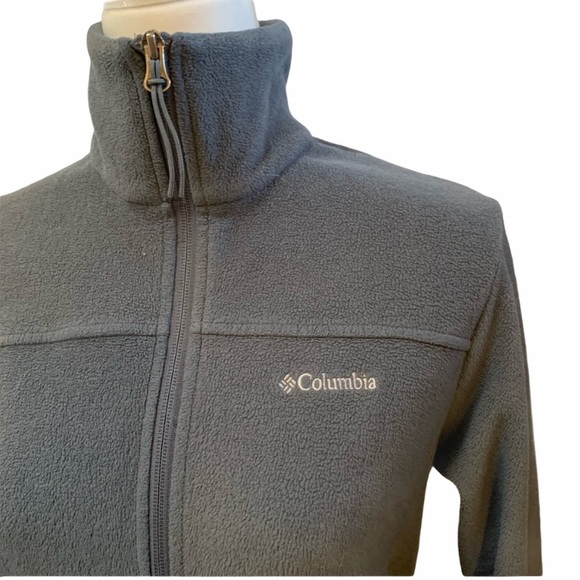 Columbia Jackets & Blazers - COLUMBIA gray fleece zipper running jacket
